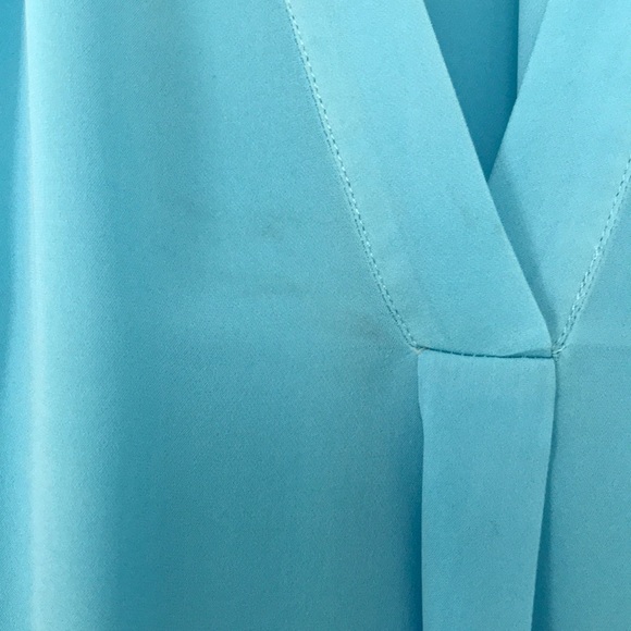 Flowy silk v neck blouse by Zoa - Picture 2 of 5